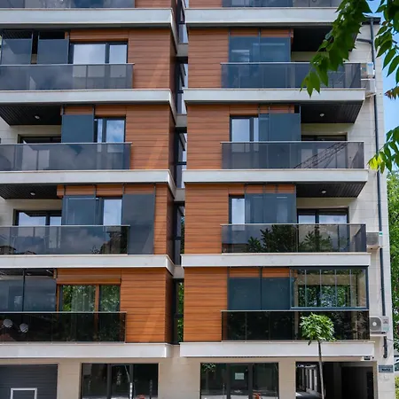 Bright In The Center * Sofia