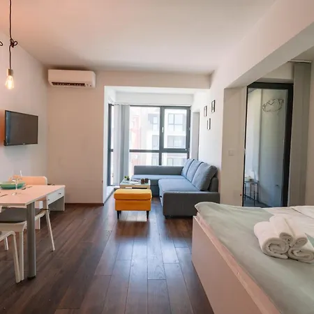 Apartament Bright In The Center