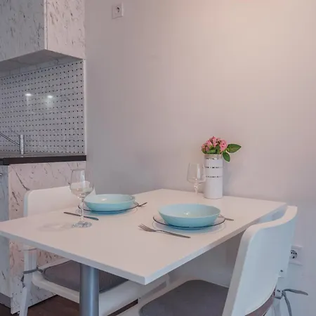 Apartment Bright In The Center Sofia