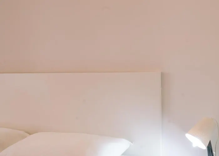 Bright In The Center Appartamento Sofia